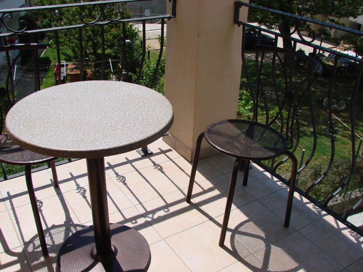Pansion Dragica Apartment Rab Town Room photo